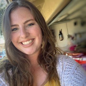 Meet your Posher, Zoe